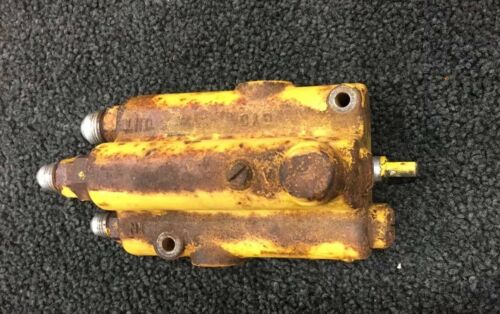 International 154 Cub Lo-boy Tractor  Hydraulic Valve