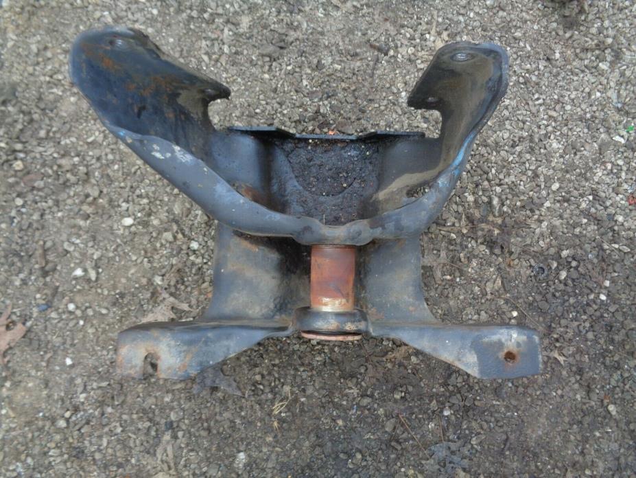 Ford Tractor 600-800 Front Axle Housing W/Pin