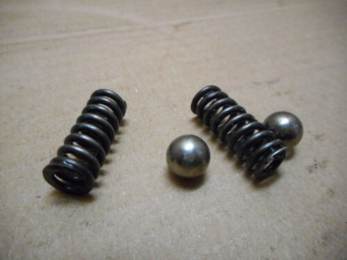Case 310B Dual Range Shuttle Shift Detent Balls & Springs, VT4913, G47039, 400