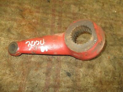 Inernational Farmall 300 Utility Spindle Steering Arm   Antique Tractor 01