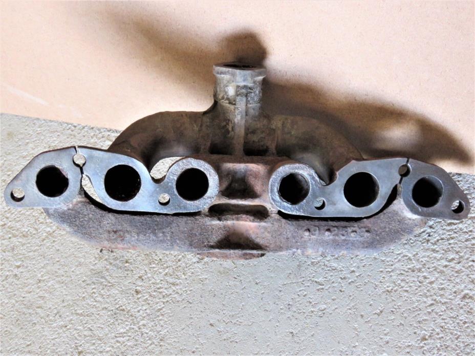 Vintage International Utility 300 Tractor Exhaust Manifold