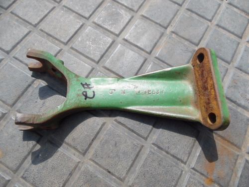 John Deere DISK GANG STANDARD BEARING MOUNTING BRACKET BWf  B29295  #2