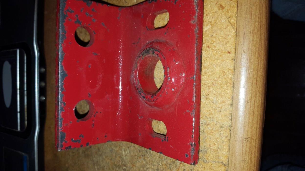 New Holland Part # 597832 SUPPORT   New