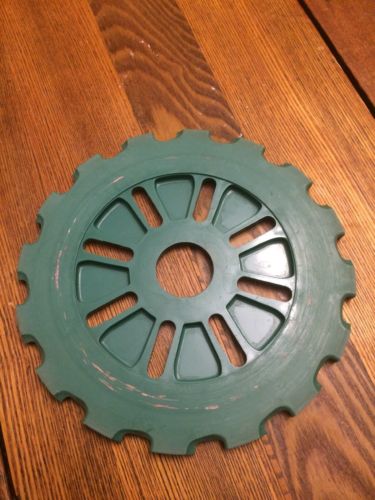 International Lustran Planter Plate C11-16 - Used IHC