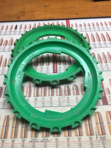 2 John Deere Lustran B8 Planter Plates