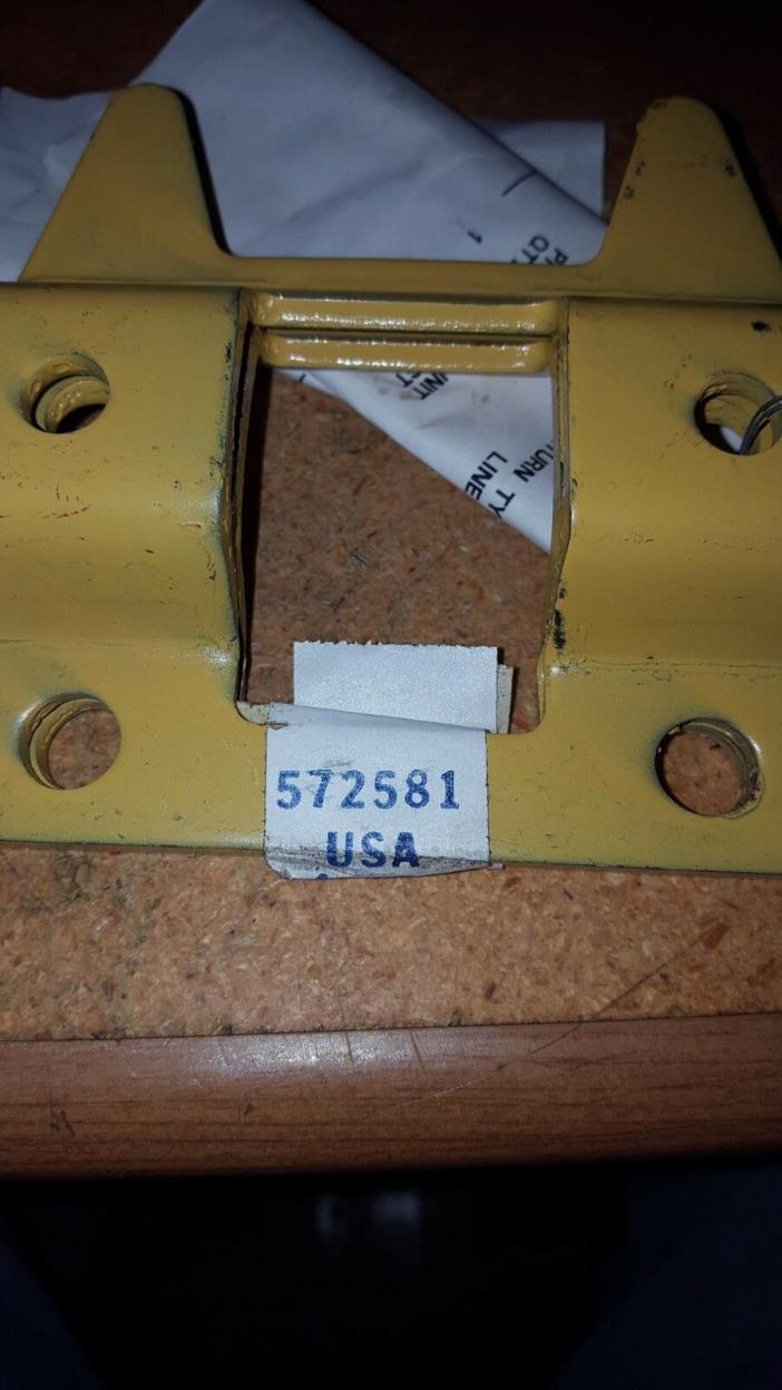 New Holland Part # 572581 holddown stub gaurd   New other