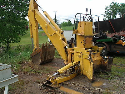 JOHN DEERE HYDRAULIC BACKHOE ATTACHMENT