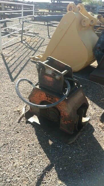 NPK C4C Hydraulic Plate Compactor