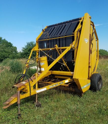 RARE VINTAGE Vermeer Round Baler 706C - Farm equipment Hay grass LARGE 7X6 BALES