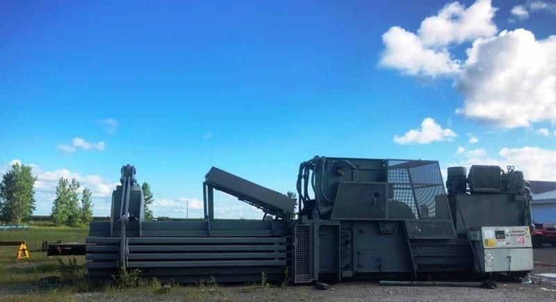 (1995)  200 HP Bollegraaf Auto Tie model HBC140AK
