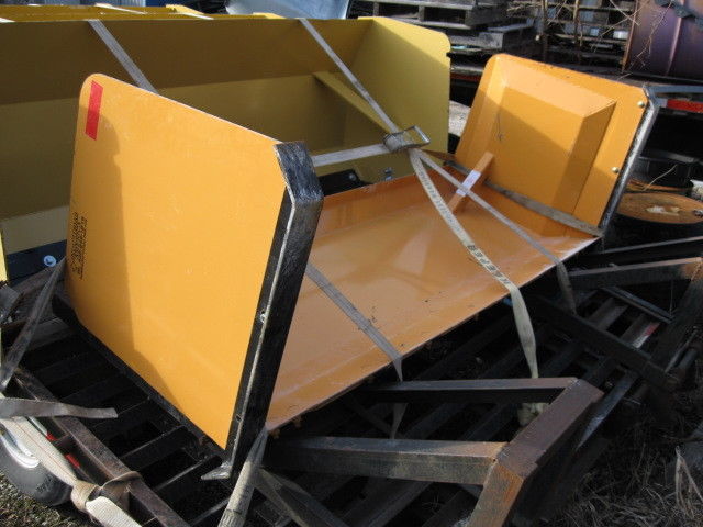 Skid Steer Snow Pusher Box 7' Plow Attachment Blade Bobcat CAT Deere Kubota IL