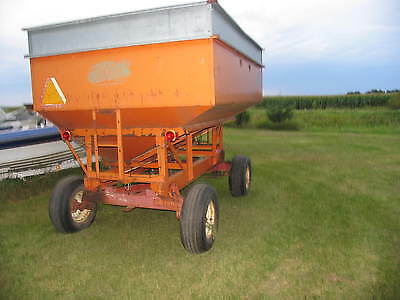 Gravity Wagon 275 bushels 8 ton running gear Corn Beans Wheat Oats Rye