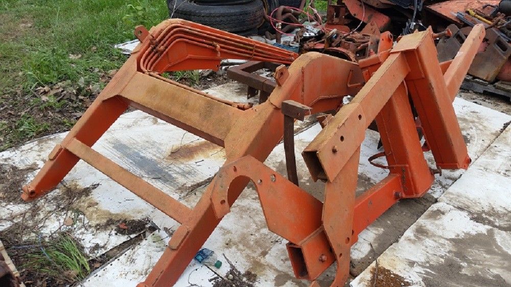 Bush Hog Hydraulic Loader for Allis Chalmers D17 Farm Tractor