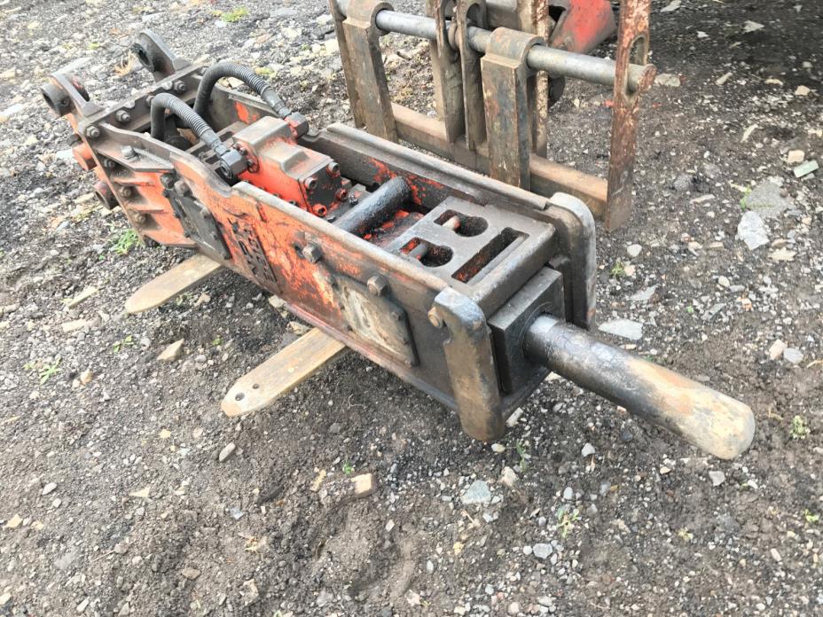 NPK E210A Hyrdraulic Hammer Breaker Attachment Fits 40,000lbs Excavator - VIDEO!
