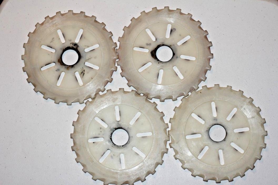 Case IH PLANTER PLATE Set of (4) 485473R1 Plastic Seed/Bean Plate Used (Lot#998)