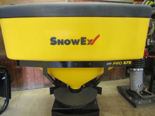 SNOEX TAILGATE SPREADER PRO575