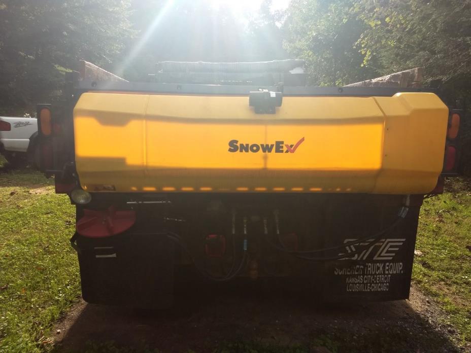 SnowEx SP-2400 Dump Box Salt Spreader V-Maxx Replaces Tailgate w/ Mounting