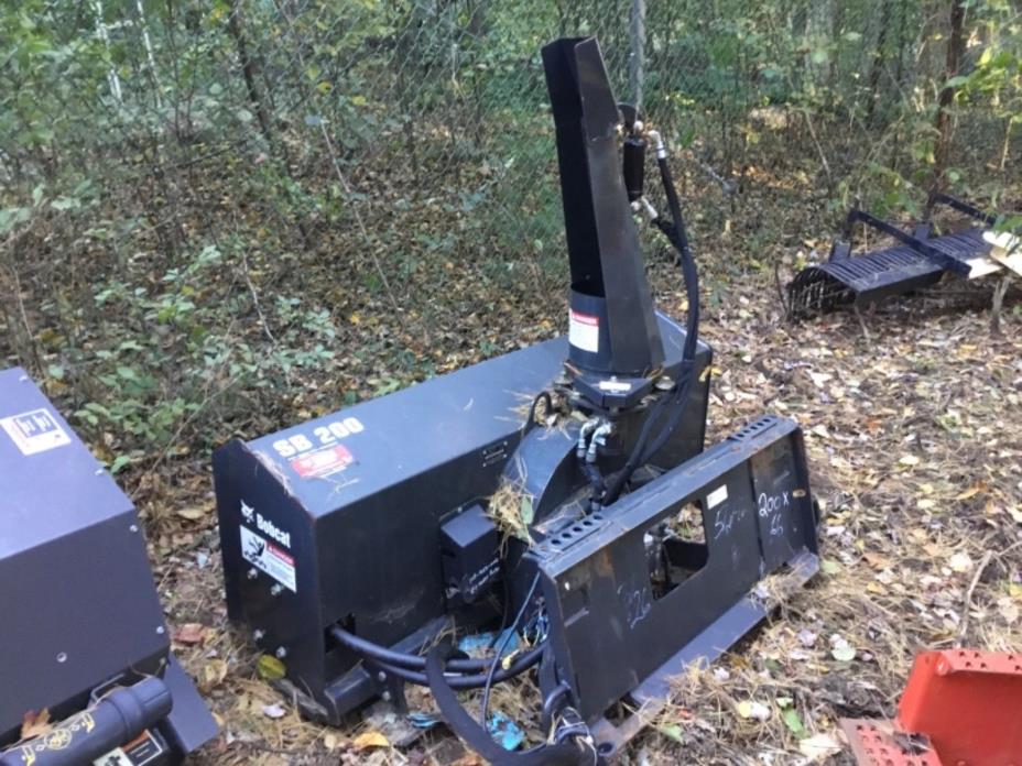 Bobcat SB200, Skidsteer Snowblower Attachment hi-flo 2014