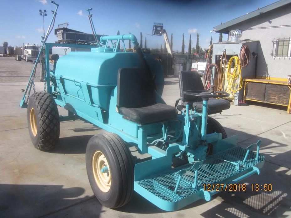 1985 Randell PW5 self propelled chemical applicator