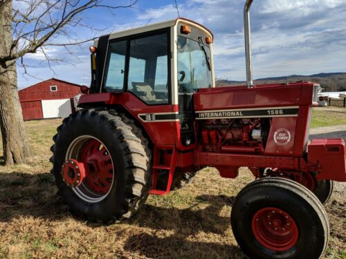 International harvester 1586 Farm Tractor