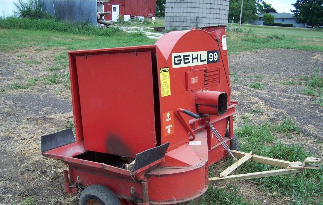 silage  blower Gehl 99, works well and not used much
