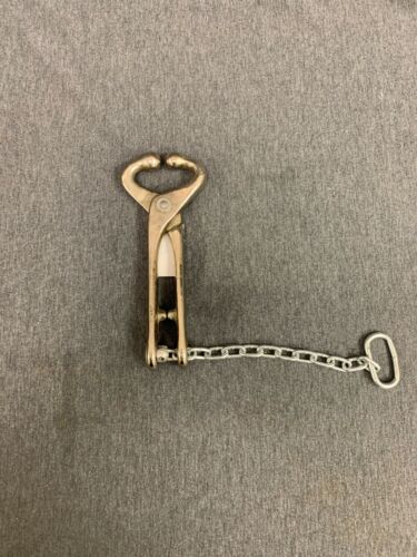 bull Nose Pliers  With Chain Veterinary Equipment Livestock Tool