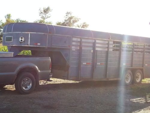 Used Keifer Built 20' 5th Wheel Livestock Trailer