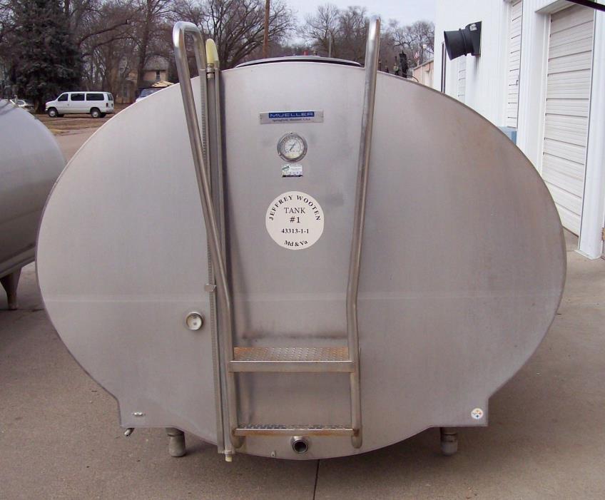 MUELLER 2000 OE3371BA Stainless Steel Bulk Milk Cooling Farm Tank
