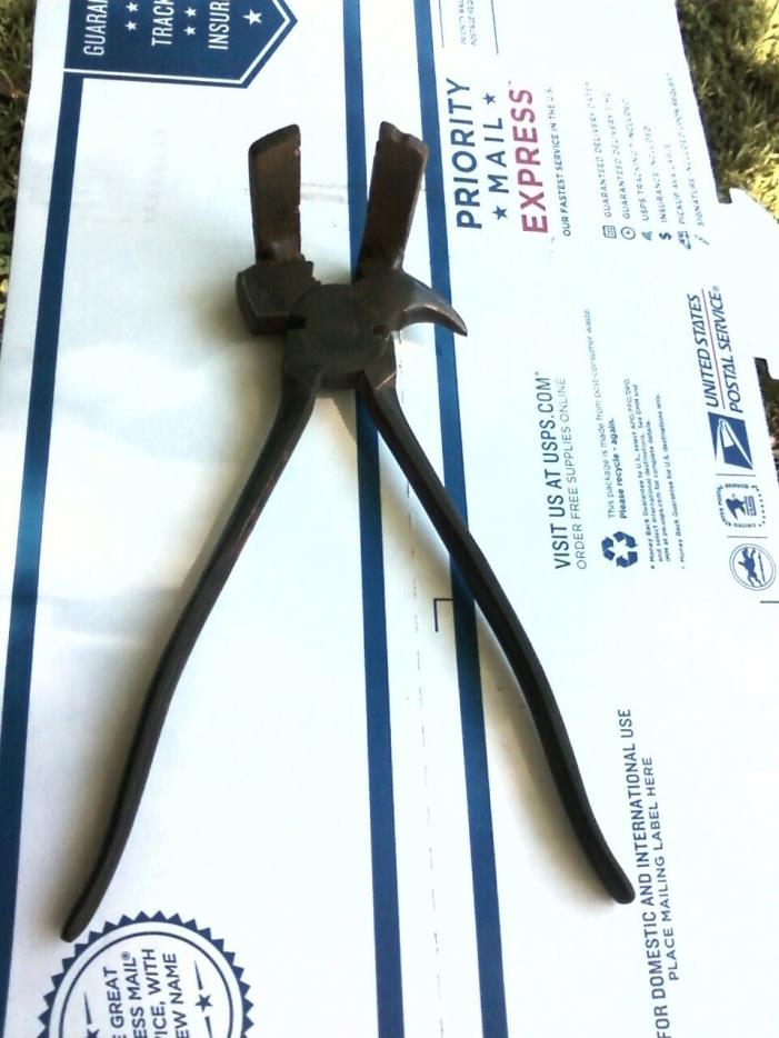 VINTAGE FENCE PLIERS R510 DIAMALLOY  BARB WIRE FENCE STRETCHING PULLING STAPLE