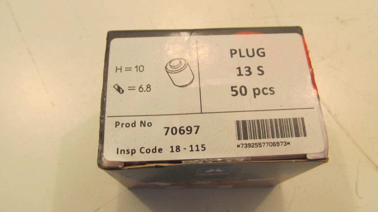 Box of 50 Horse Shoe Stud Plug 13 #70697 (M4)
