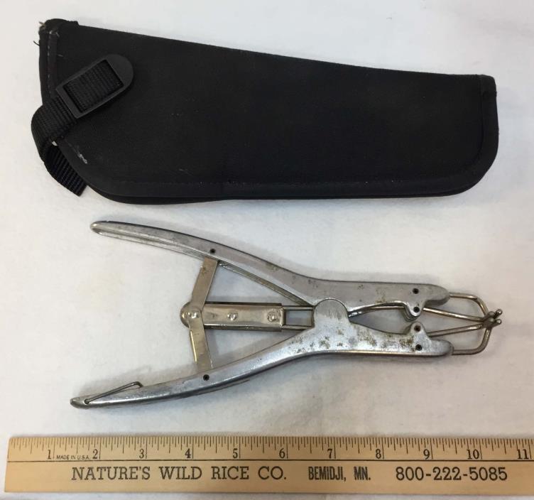Elastrator Tool Castrator Pliers Castrating Band Applicator with Black Sheath