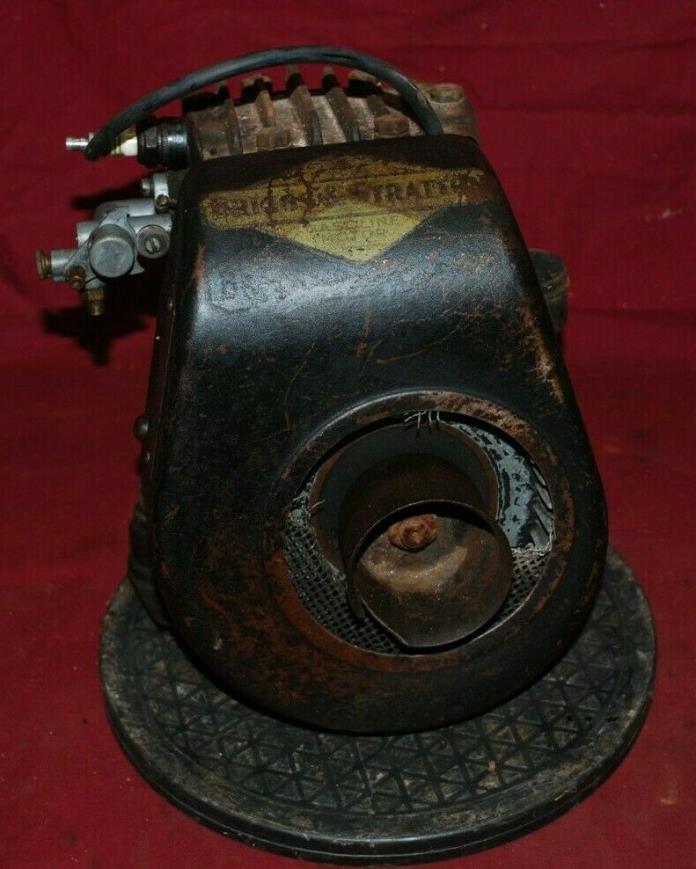 Briggs & Stratton Early WM Rope Start Gas Engine Motor 2