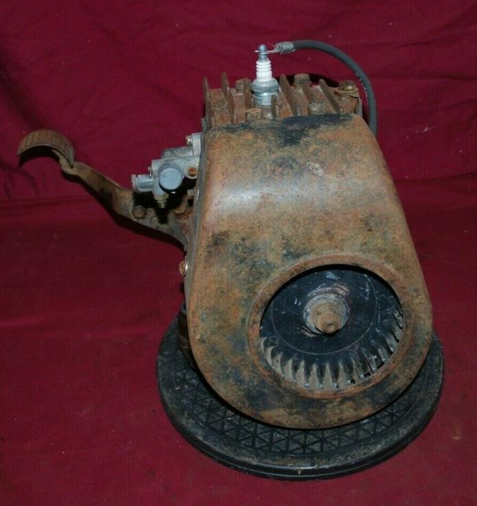 Briggs & Stratton WMB Gas Engine Motor 2