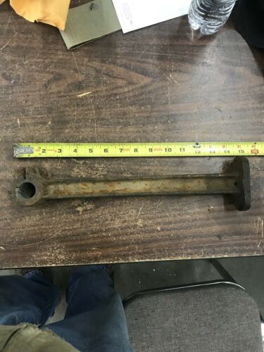 IHC Titan Famous Connecting Rod Antique Hit And Miss Gas Engine