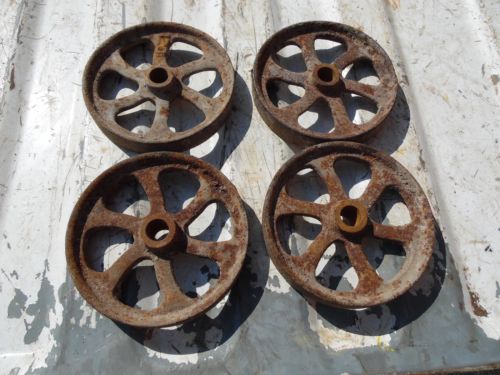 Vintage-Antique-Cast-Iron-Set-of-4-Wheels-Railroad-Cart-Wagon-Hit-Miss-Engine