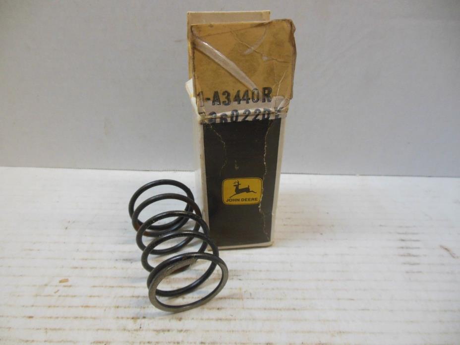 NOS OEM JOHN DEERE TRACTOR SPRING A3440R
