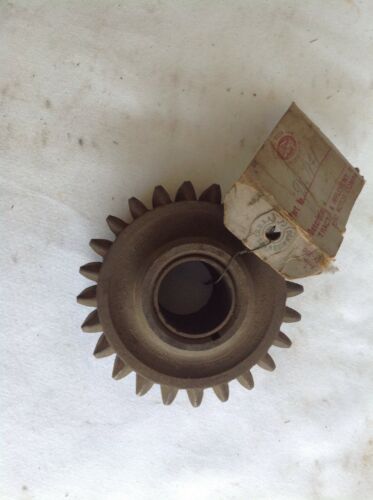 Gear, Ford Tractor: Part # 9N-7141  :NOS