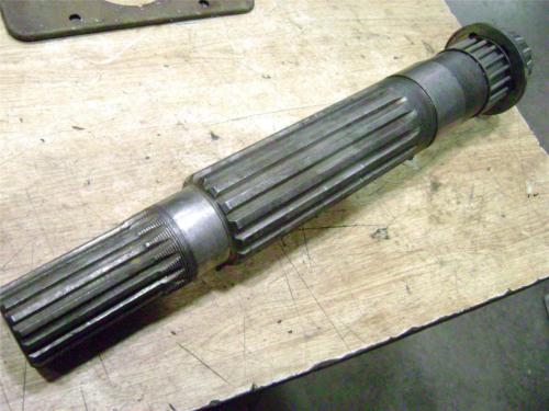 John Deere 720 730 Transmission Countershaft