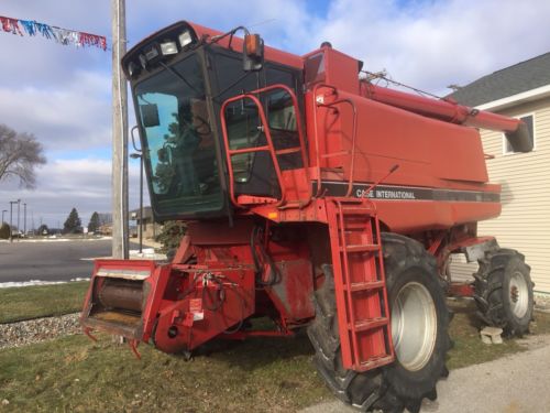 Case 1680 Combine, 4x4, Nice! Recent Service Inspection And Maintenance