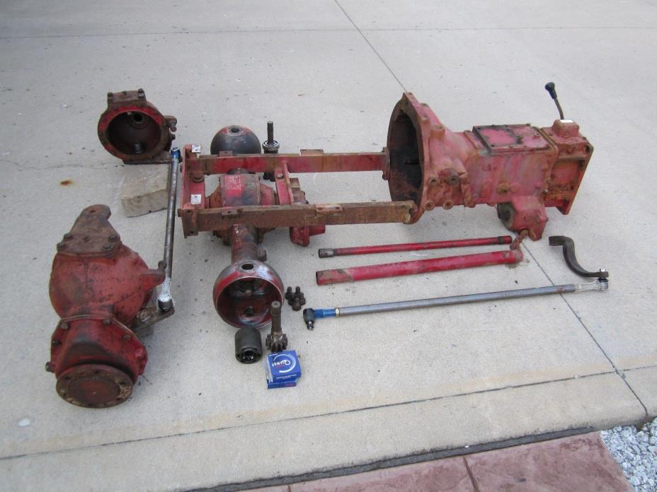 IH International 284 Diesel Tractor MFWD assembly