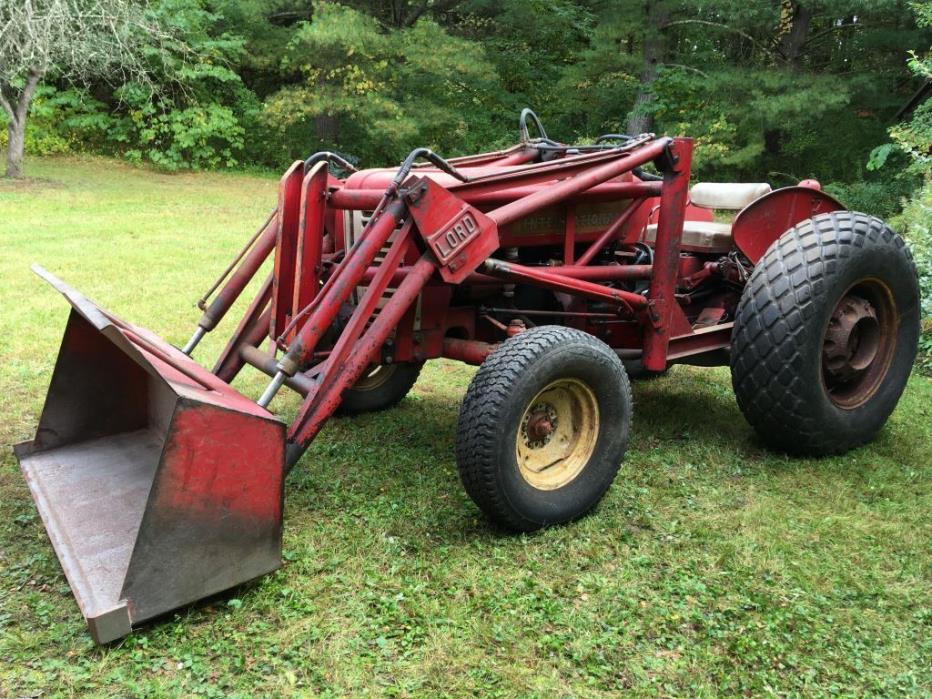 1958 INTERNATIONAL 330 UTILITY TRACTOR  With LORD Bucket Loader