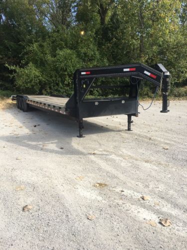 40 Foot Gooseneck Trailer, Load Trailer, Used But Not Yet A Year Old! ??MAX RAMP