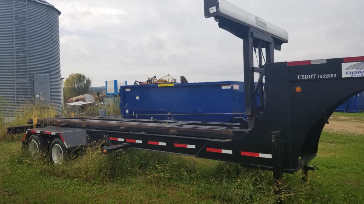 Domatex GN-40 Roll off dumpster dump trailer