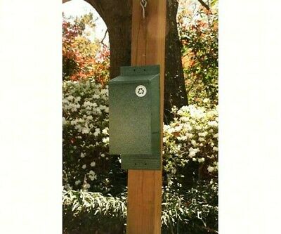 Songbird Essentials Recycled Plastic Triple Chamber Green Bat House SERUBBTH100
