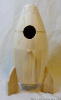 Rocketship Birdhouse Made of Unfinished Wood, Stain or Paint  to Meet Your Needs