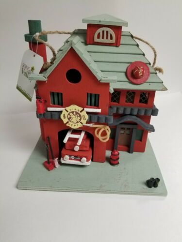 BIRDHOUSE: Classic Red Fire Station Hanging Bird House w Clean Out Access NEW