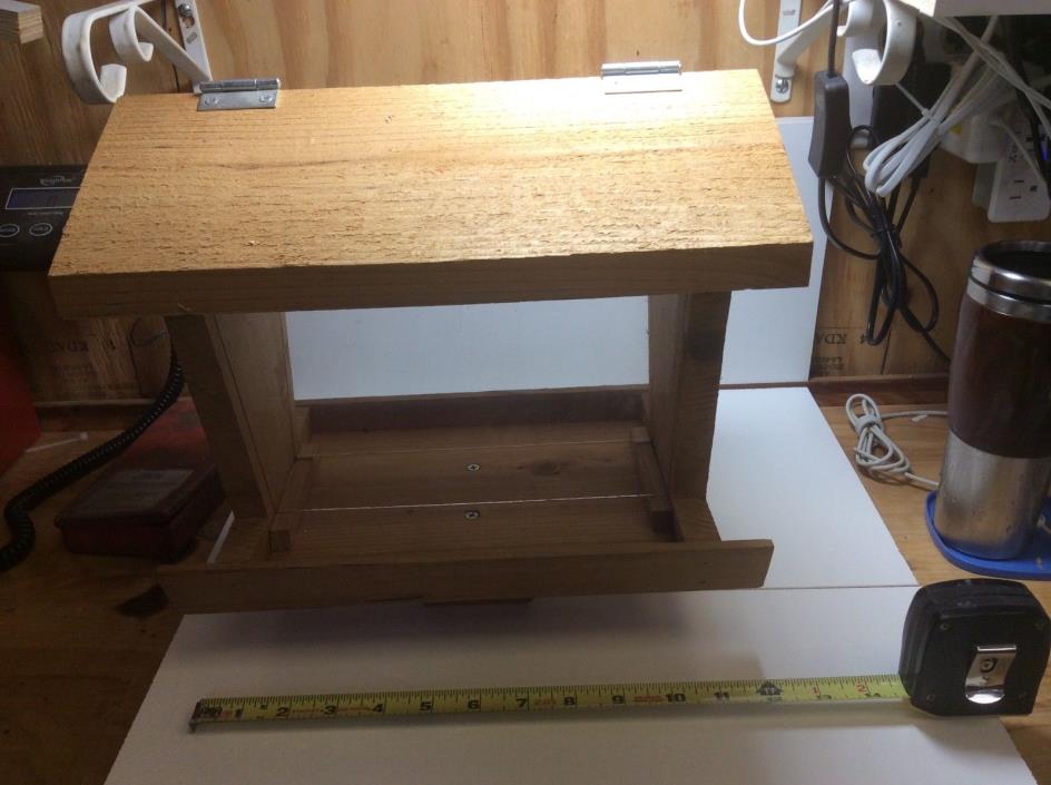 Hanging Bird Seed Food Feeder Durable Cedar Wood Ranch-Style Solid Base