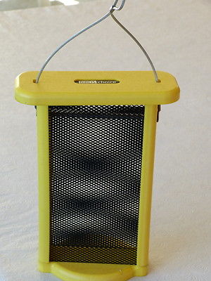 BIRDS' CHOICE NYJER / THISTLE SEED GOLDFINCH FEEDER - 1 1/2 QT - MADE IN THE USA