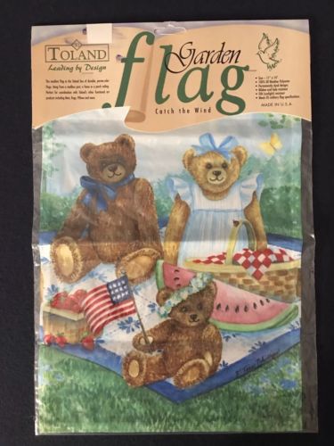 Toland Summer Patriotic Bears 12.5 x 18 Picnic Garden Flag