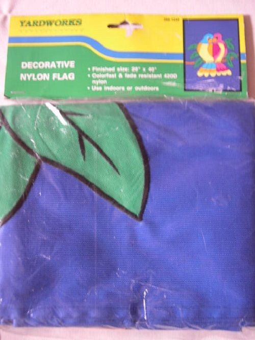 YARDWORKS **LOVEBIRDS** DECORATIVE NYLON  FLAG